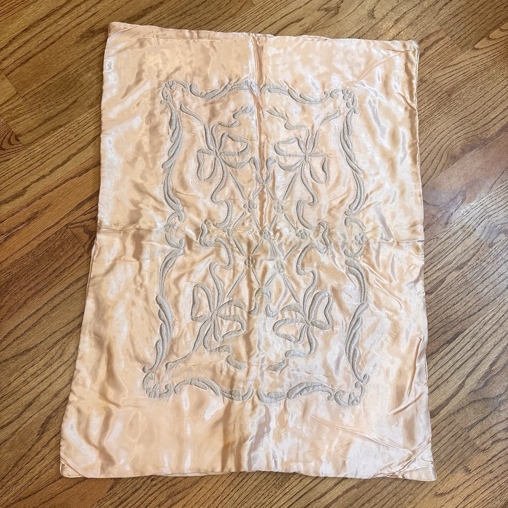 Vintage Saks Fifth Avenue Baby Blanket Satin Embroidered Bows 32x24 Pink